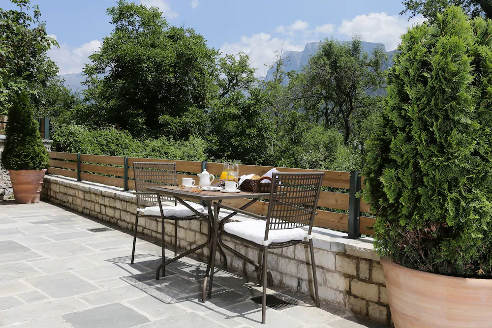 Gamila Rocks Mountain Hotel