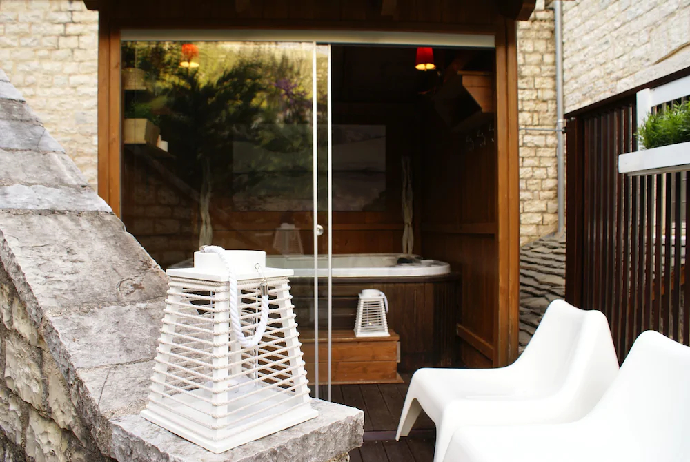 Gamila Rocks Mountain Hotel