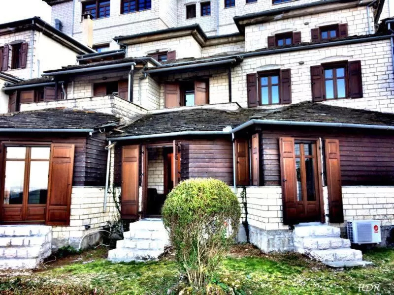 Taxiarxes Hotel