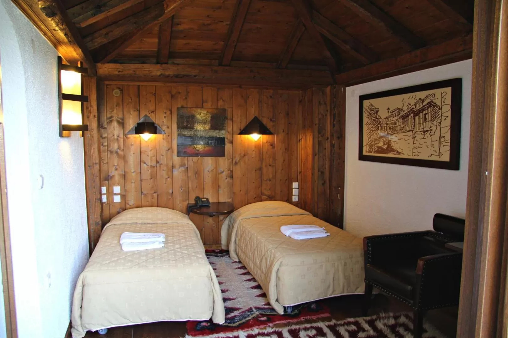 Taxiarxes Hotel