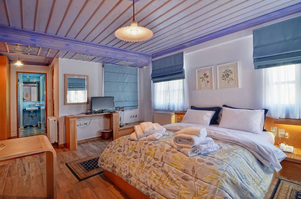 Dilofo Hotel Luxury Suites