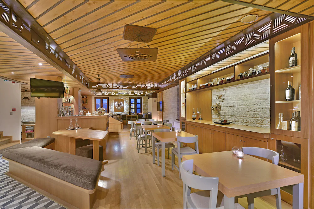 Dilofo Hotel Luxury Suites