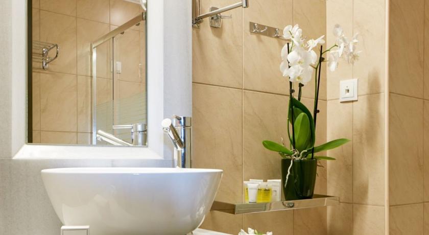 Aar Hotel & Spa