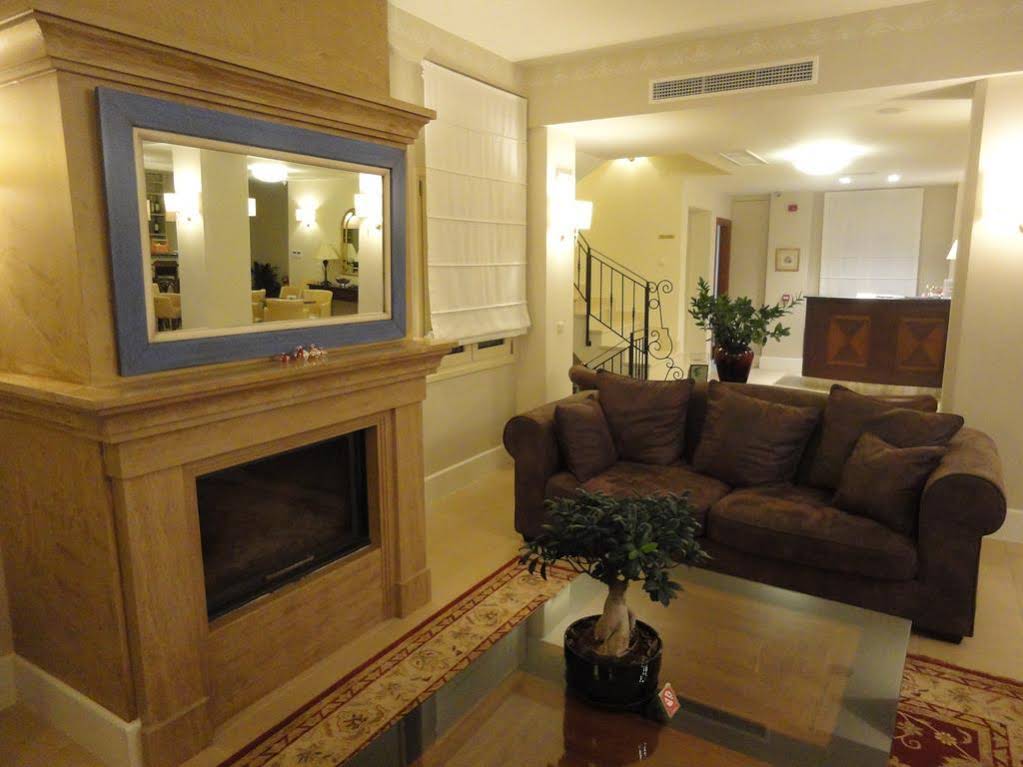Anemolia Resort