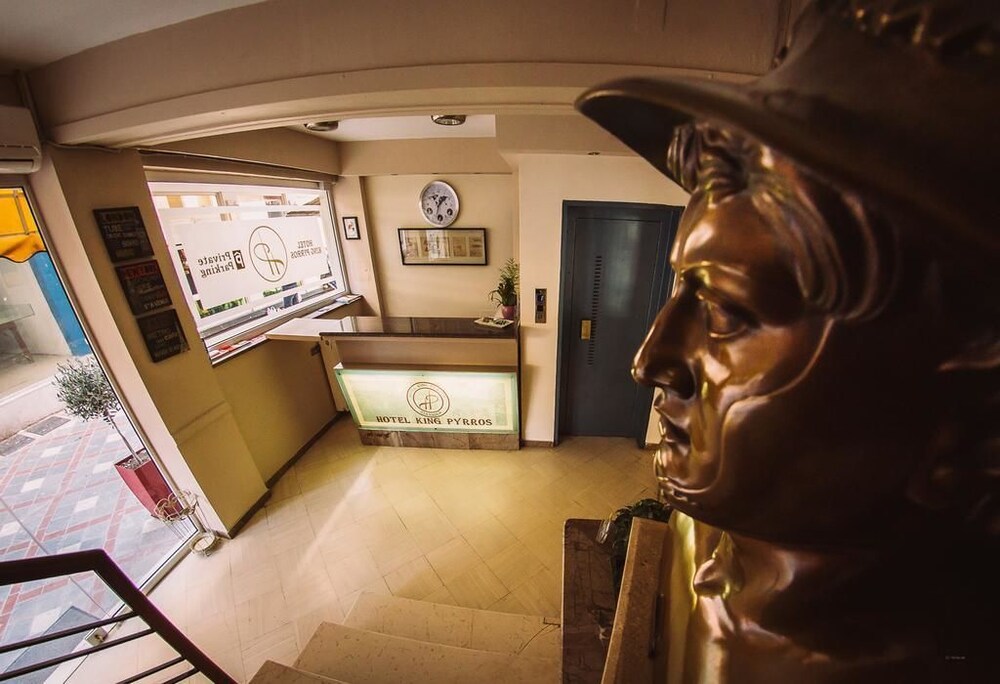 King Pyrros Hotel