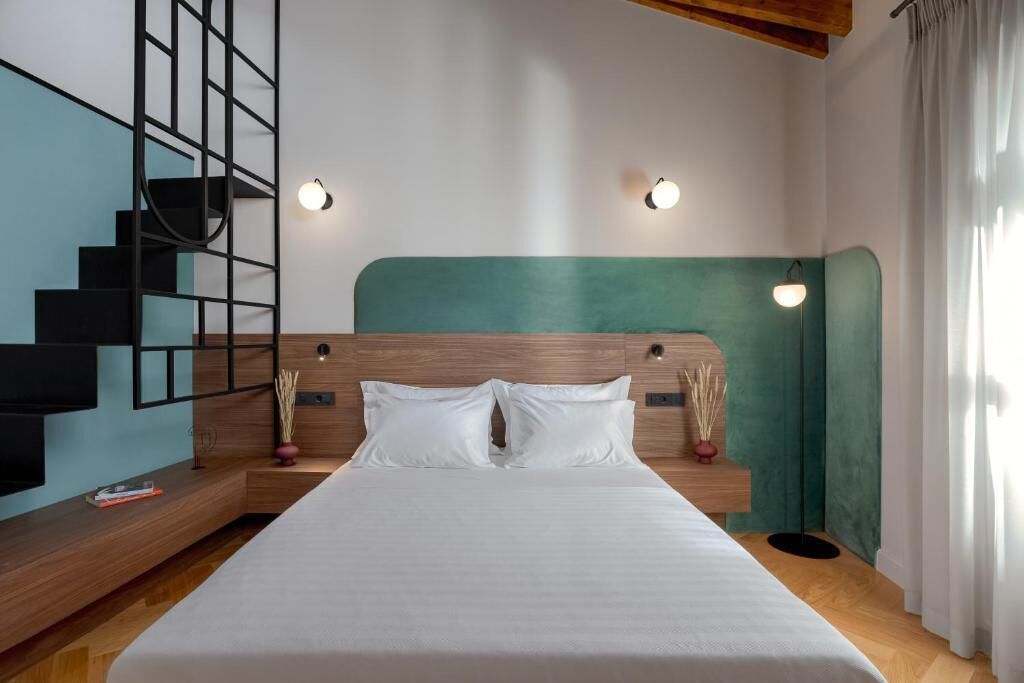 Naiades The Residence Ioannina Castle