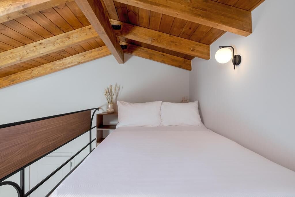 Naiades The Residence Ioannina Castle