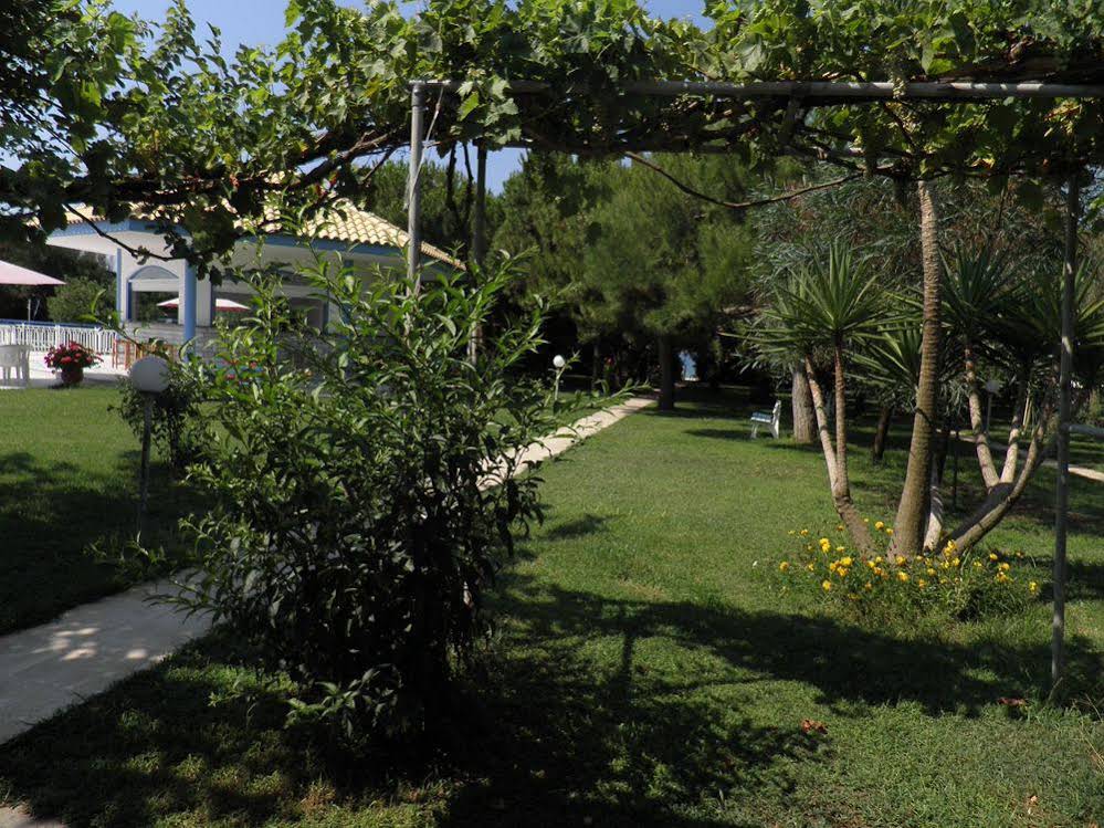 Ninos Grand Beach Resort