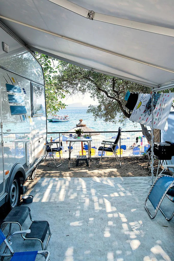 Enjoy Lichnos Bay Village, Camping & Apartments