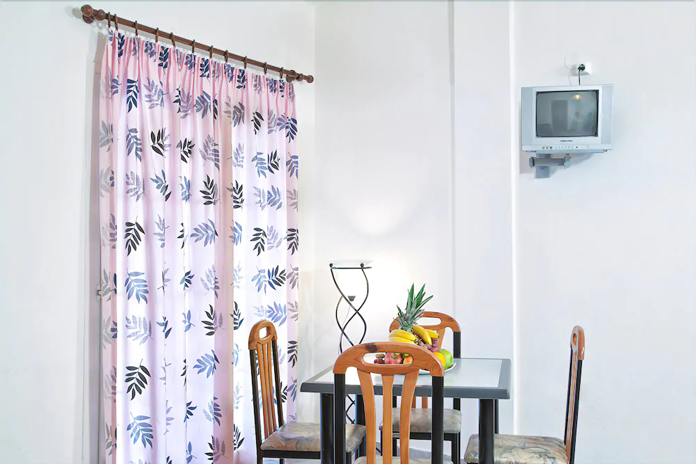 Enjoy Lichnos Bay Village, Camping & Apartments