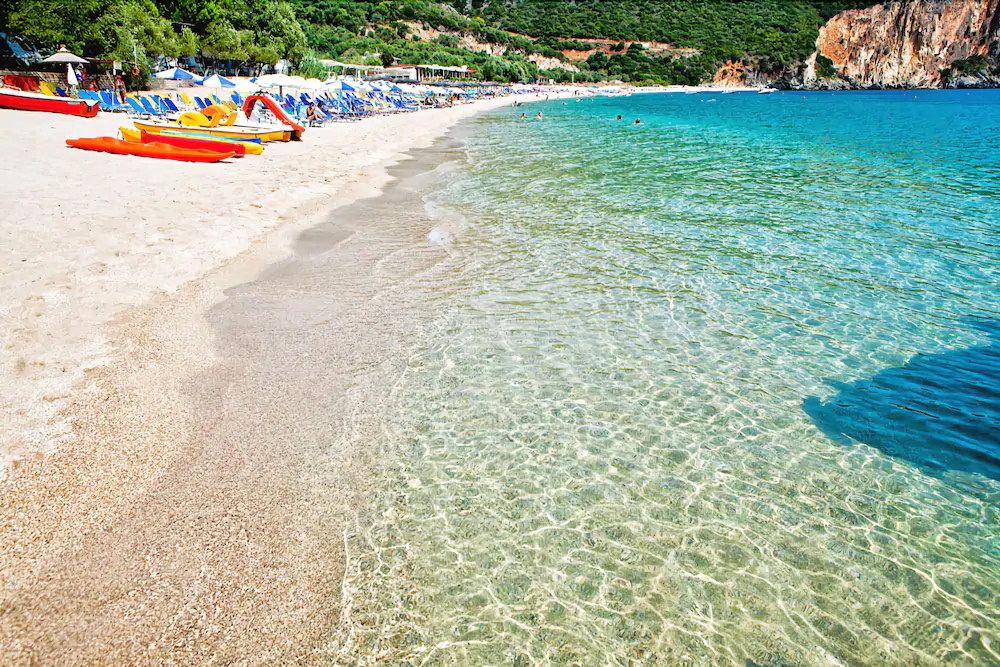 Enjoy Lichnos Bay Village, Camping & Apartments