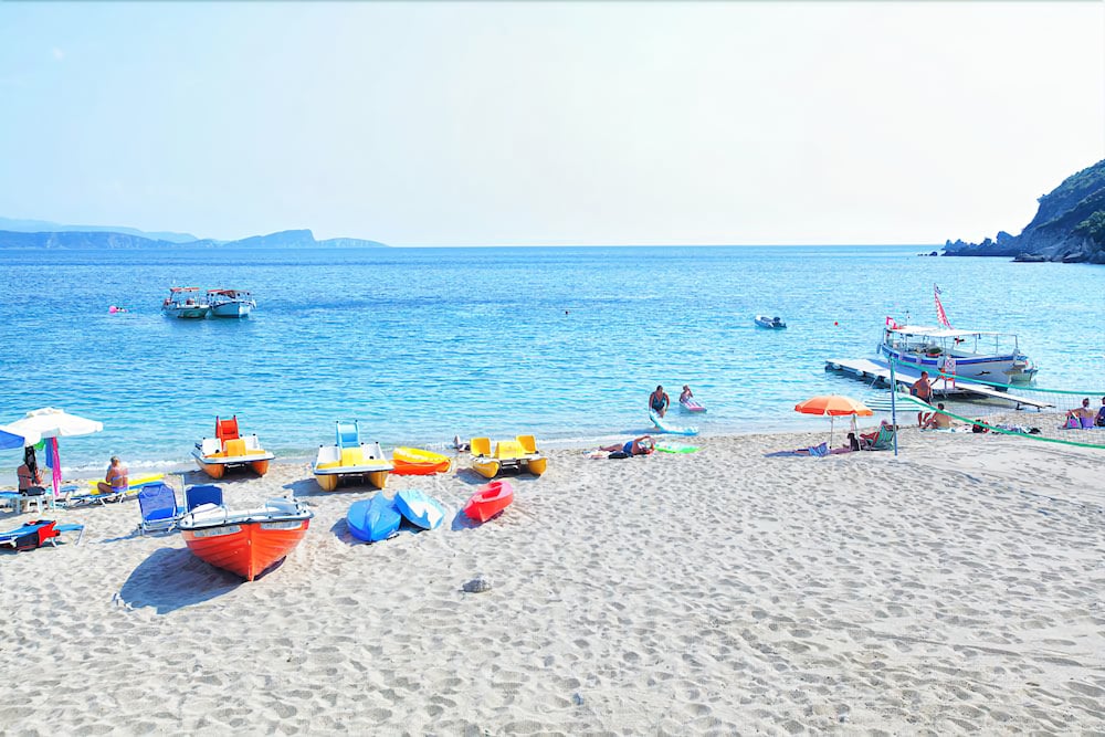 Enjoy Lichnos Bay Village, Camping & Apartments