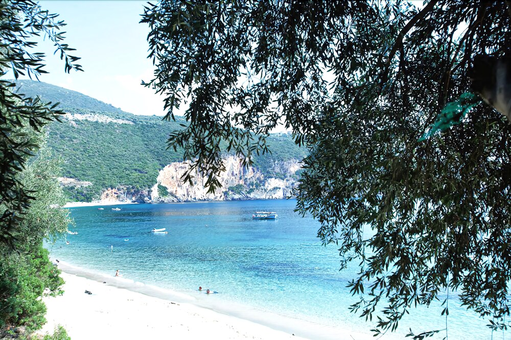 Enjoy Lichnos Bay Village, Camping & Apartments