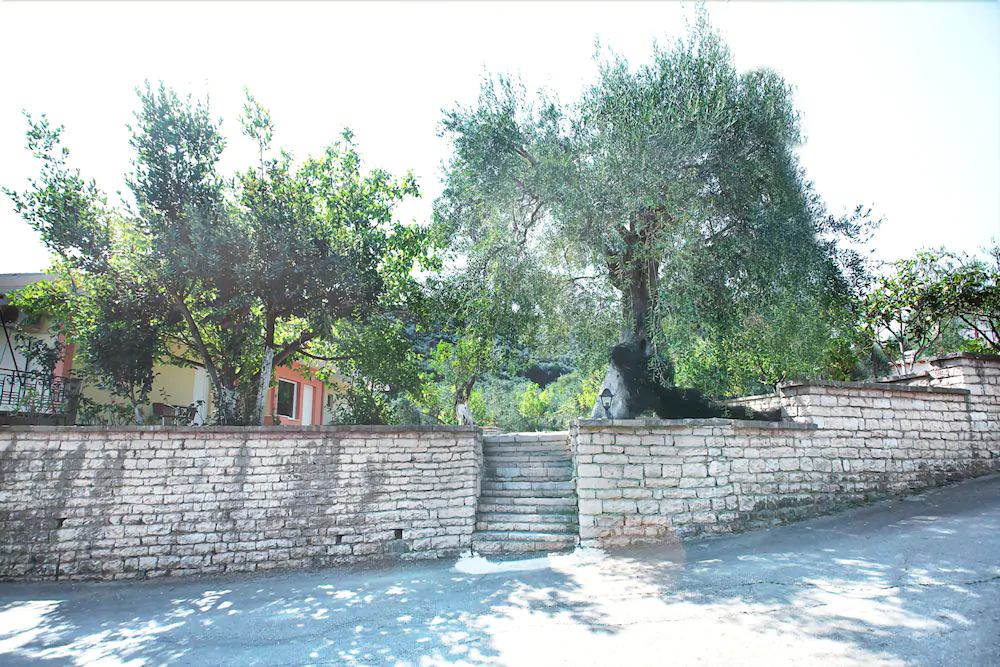 Enjoy Lichnos Bay Village, Camping & Apartments
