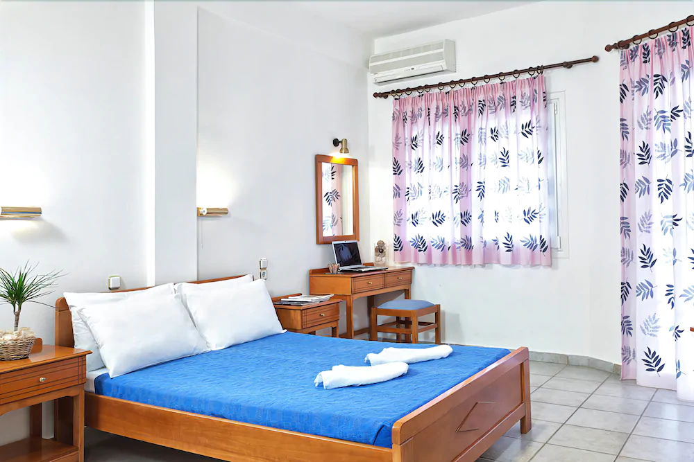 Enjoy Lichnos Bay Village, Camping & Apartments
