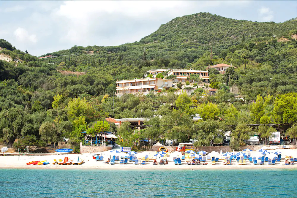 Enjoy Lichnos Bay Village, Camping & Apartments