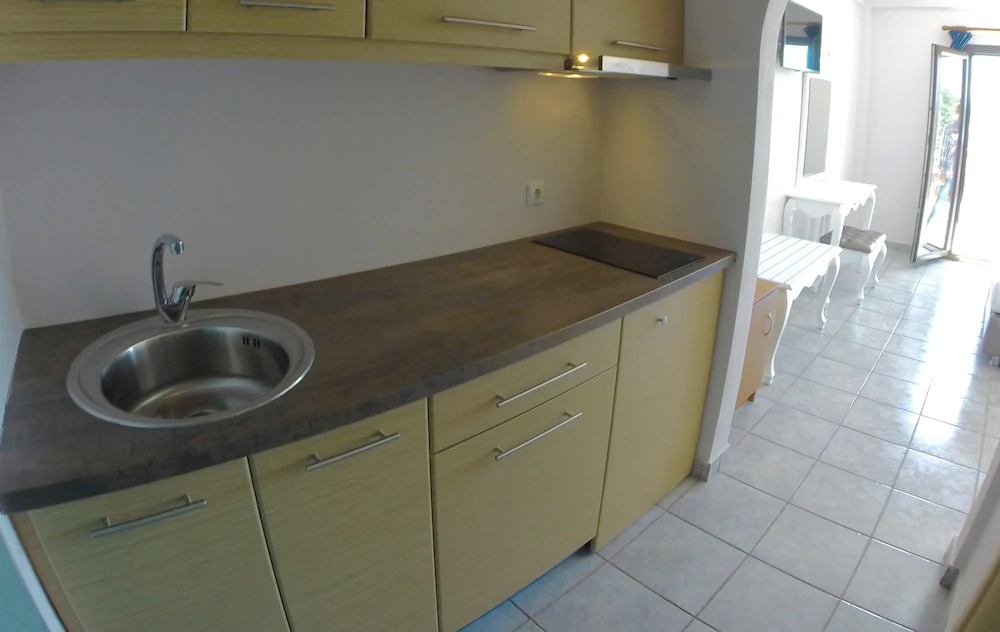 Enjoy Lichnos Bay Village, Camping & Apartments
