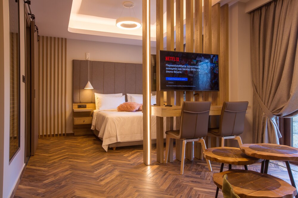 Adryades Luxury Apartments