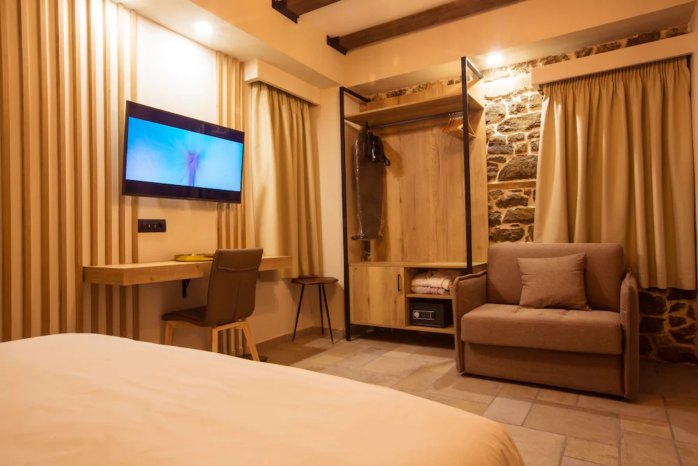 Adryades Luxury Apartments