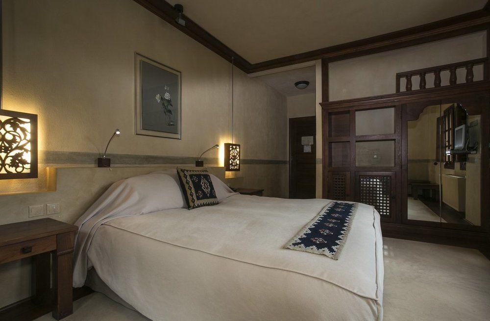 Katogi Averoff Hotel & Winery