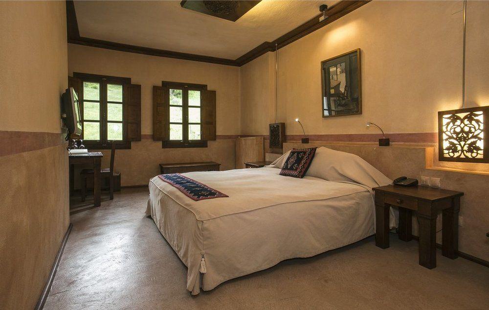 Katogi Averoff Hotel & Winery