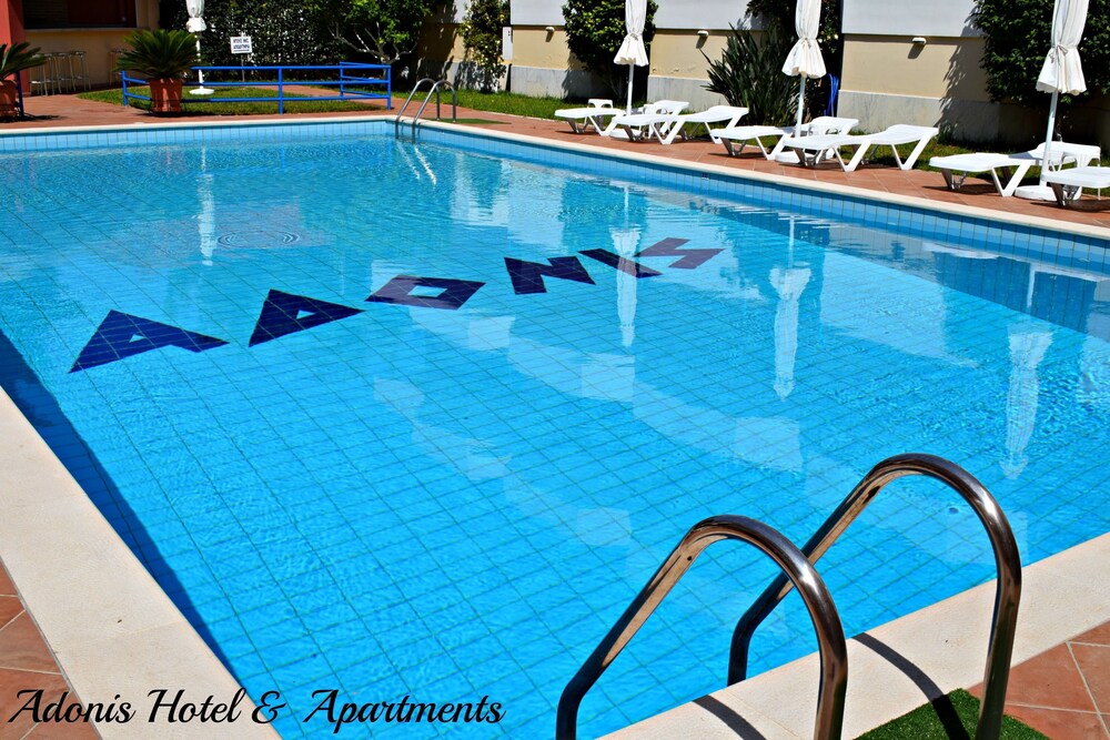 Adonis Hotel & Apartments