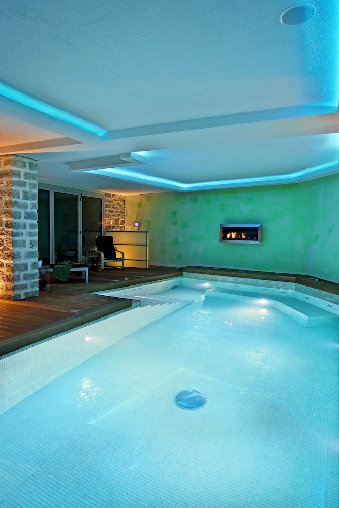 Mikro Papigo 1700