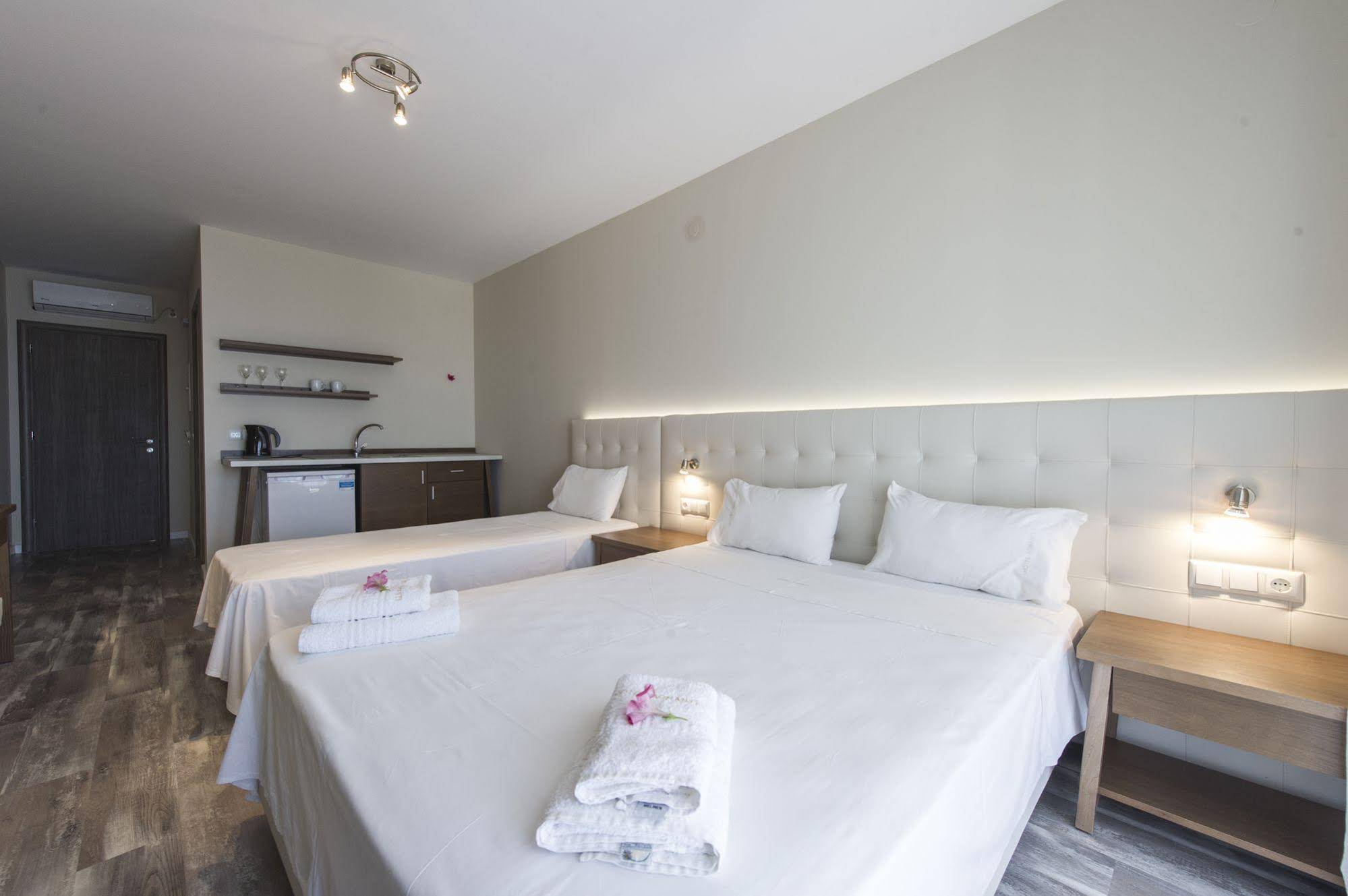 Agnanti Resort