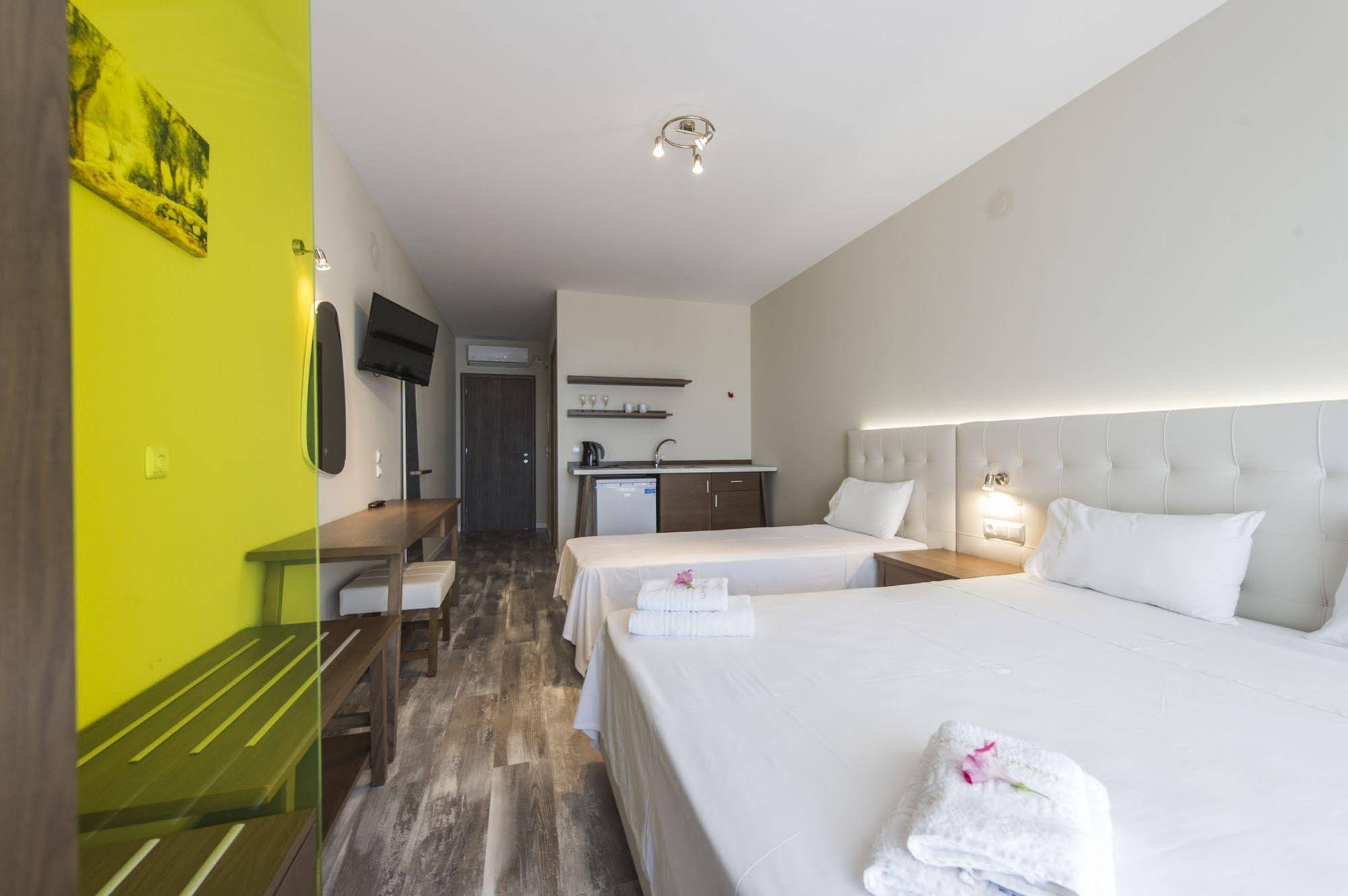 Agnanti Resort
