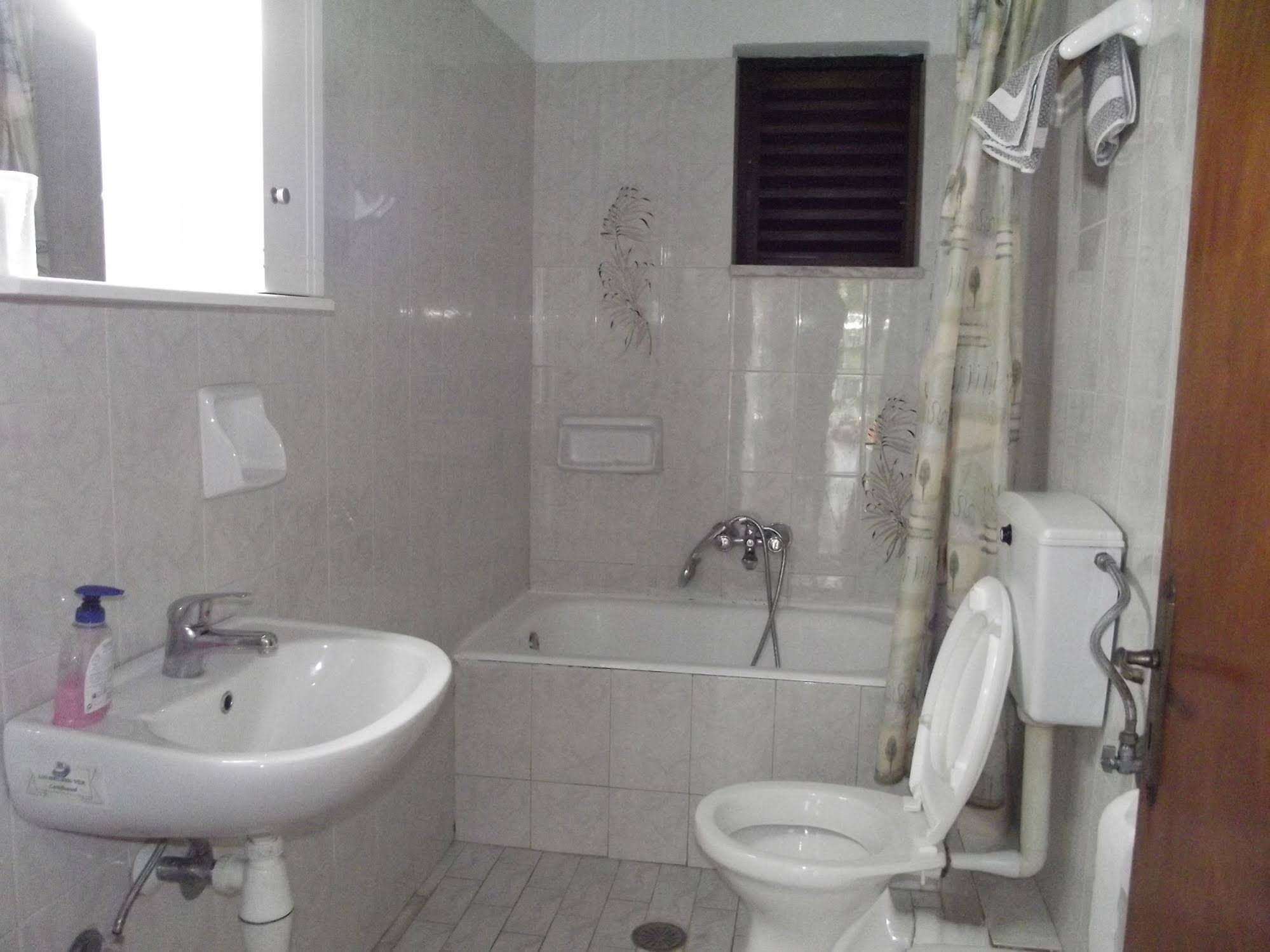 Christina Studios & Apartments