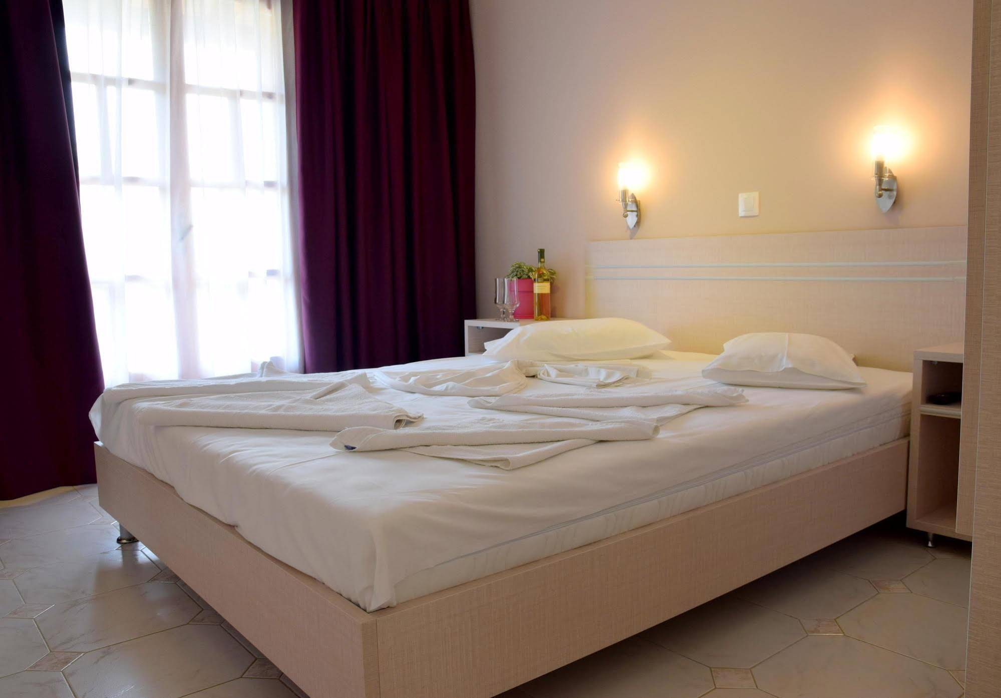 Dallas Valtos Studios