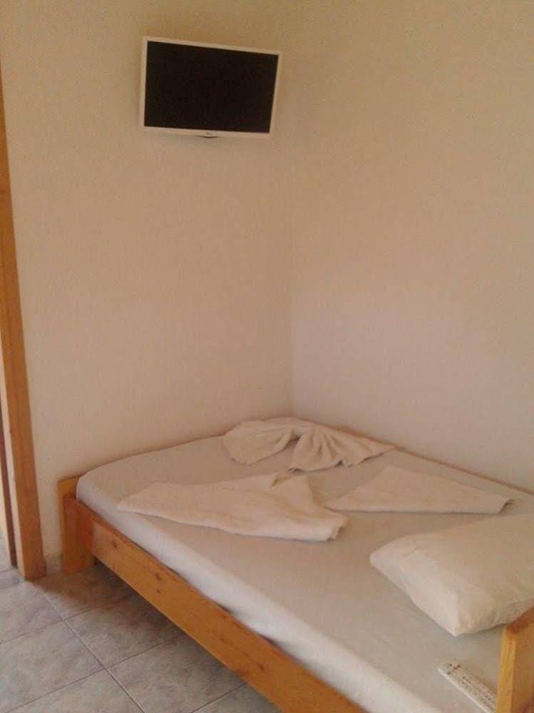 Dallas Valtos Studios