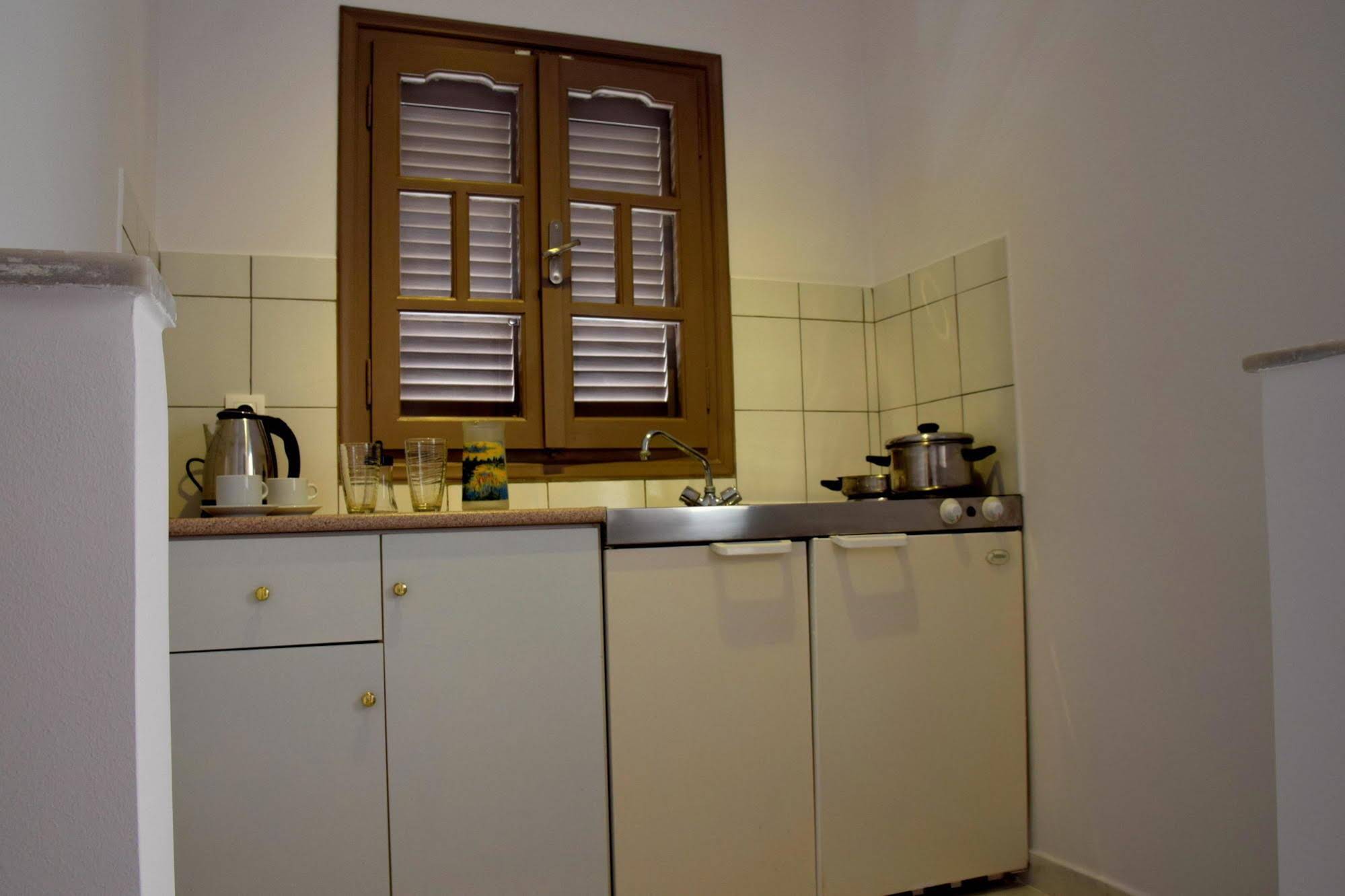 Dallas Valtos Studios