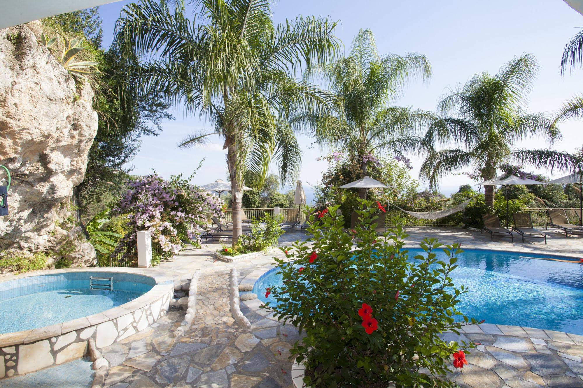 Filoxenia Sea & View