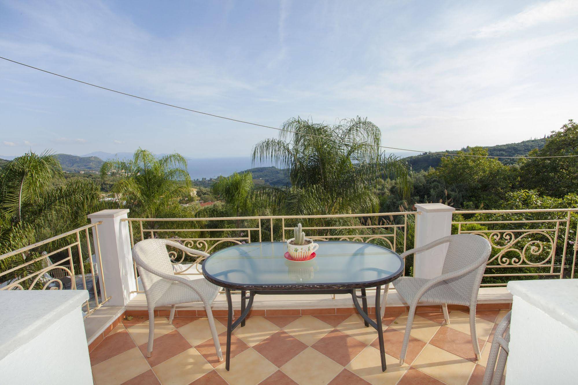 Filoxenia Sea & View