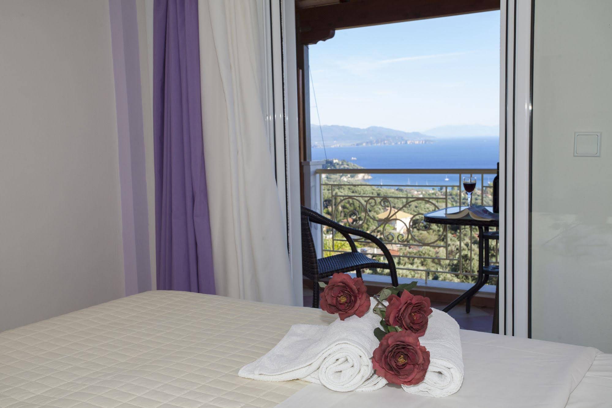 Filoxenia Sea & View