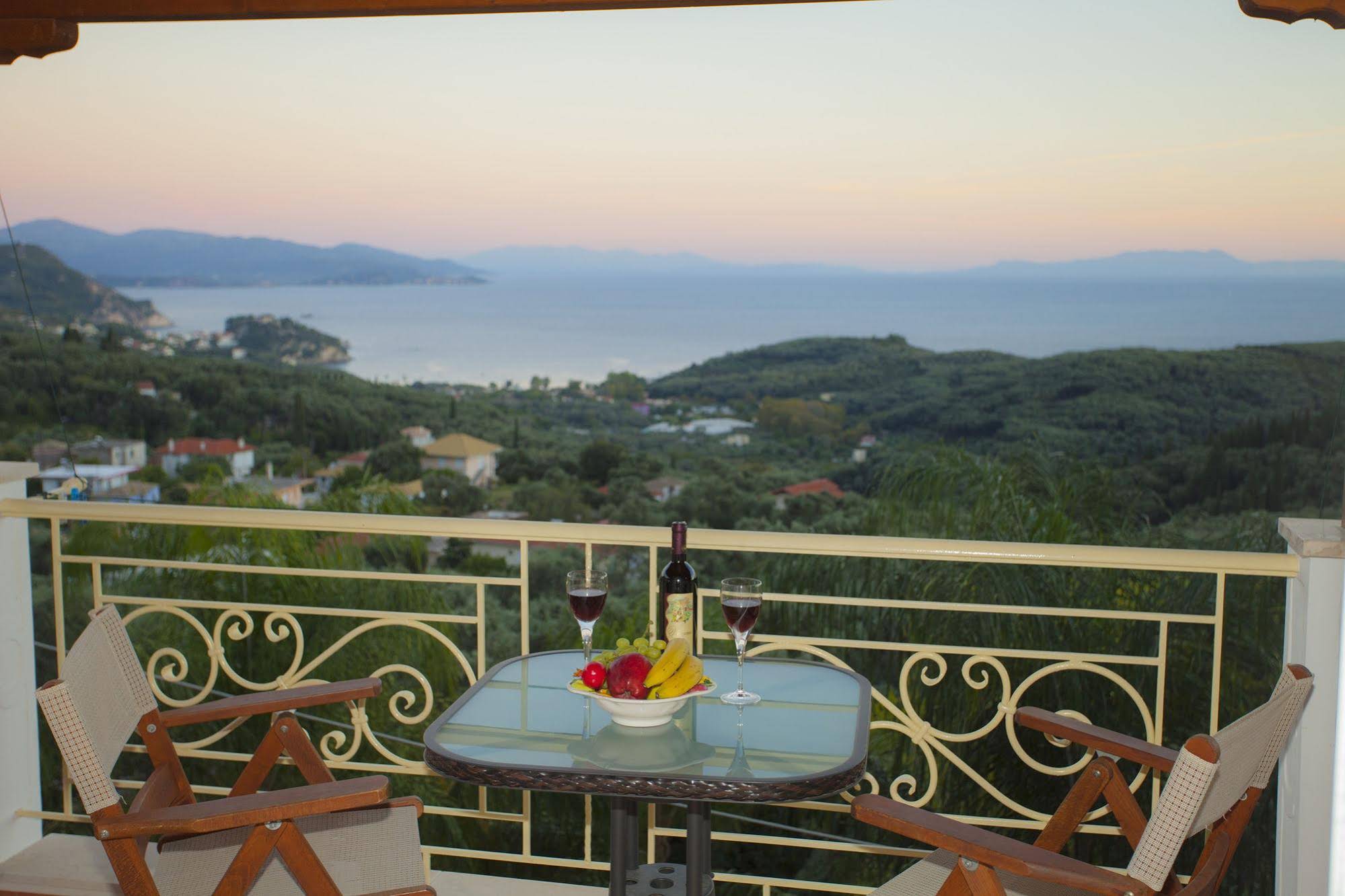 Filoxenia Sea & View