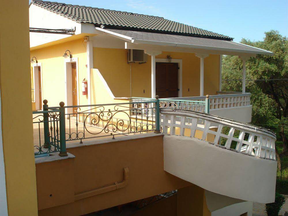 Golden Sun Apartments