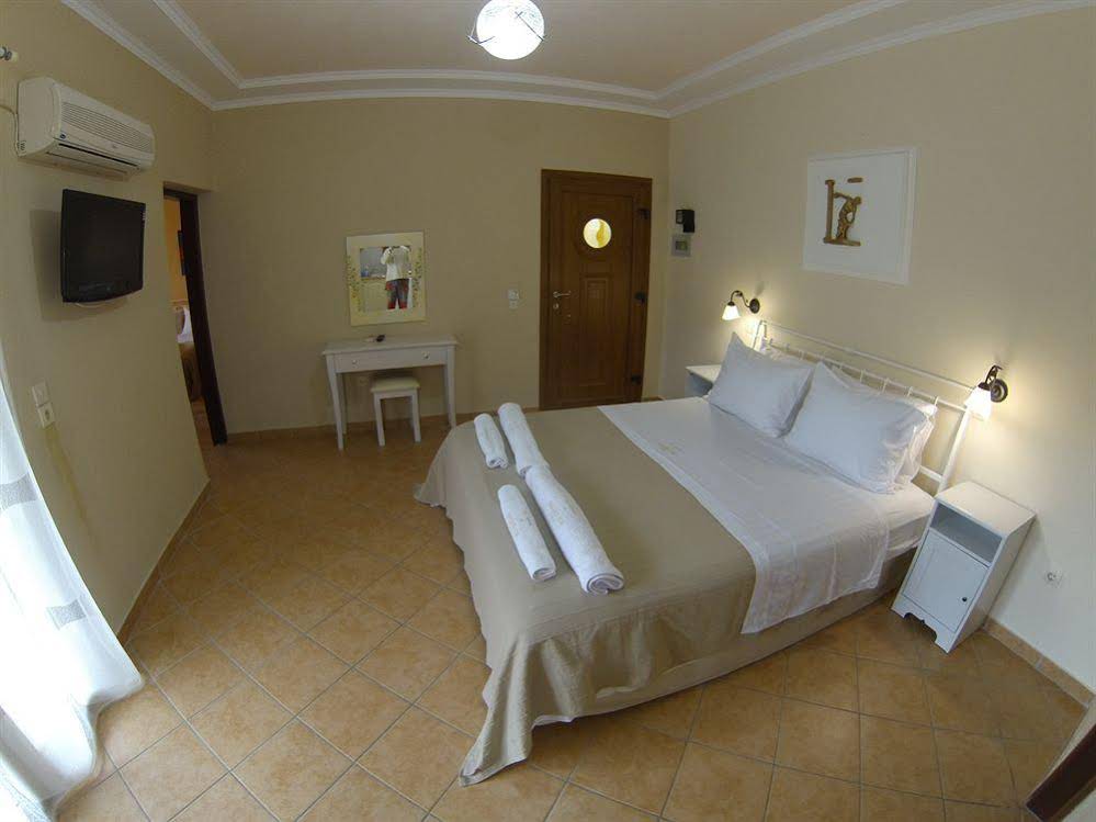 Golden Sun Apartments