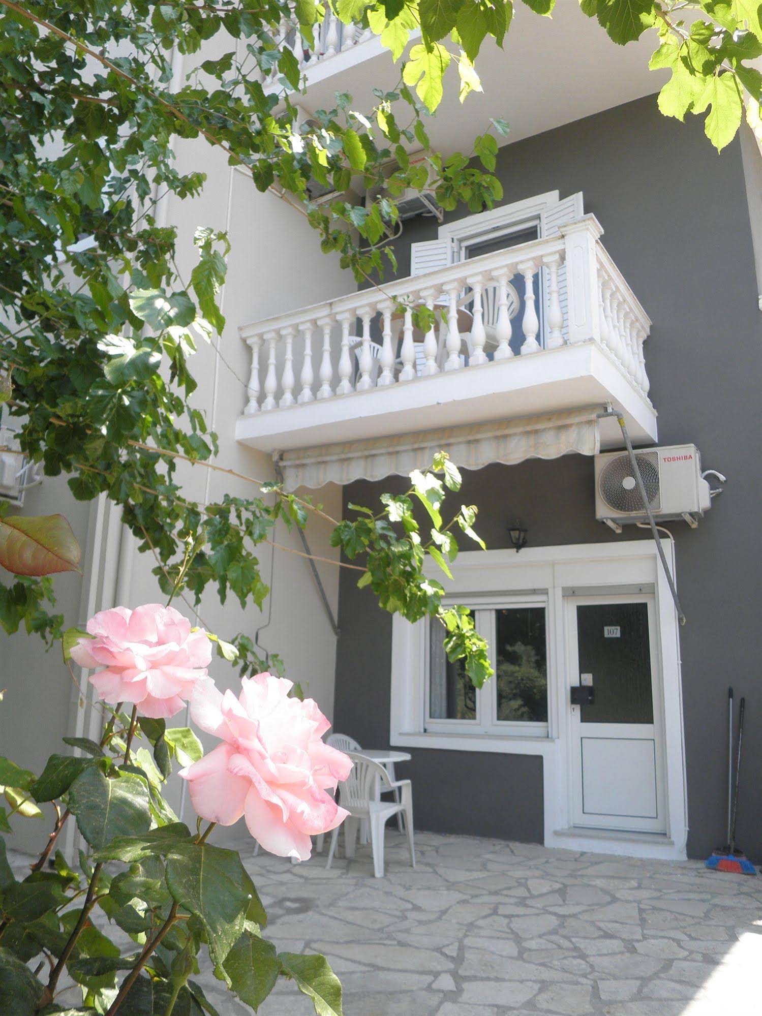 Kanali Village Apartments