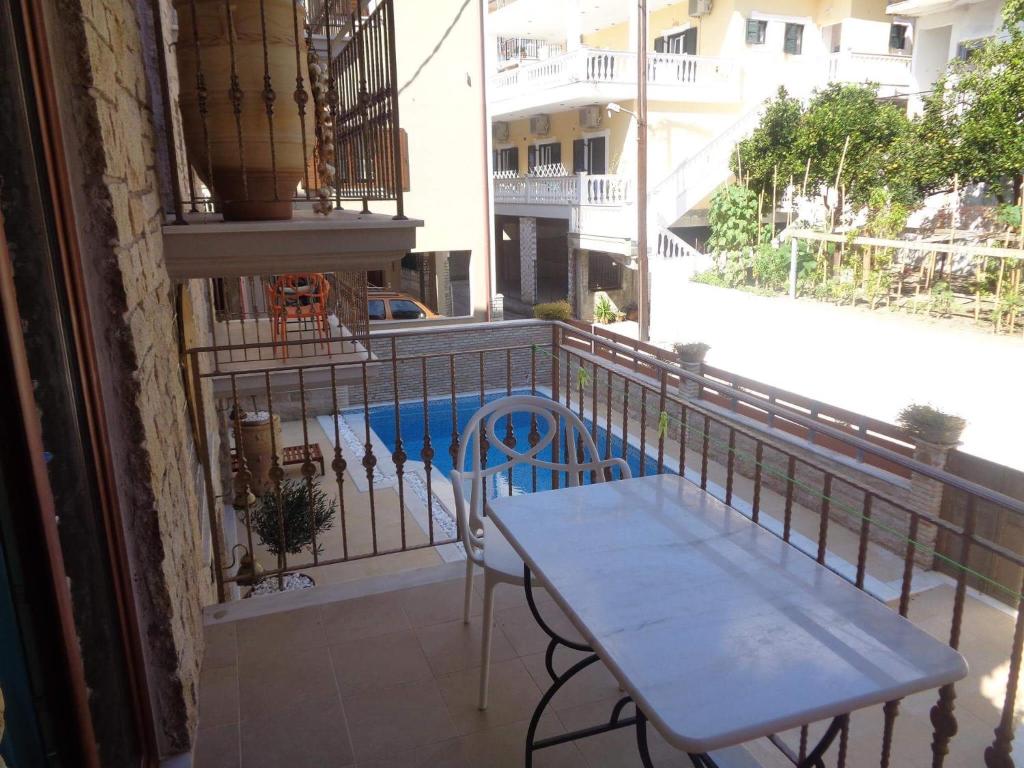 Leda Suites