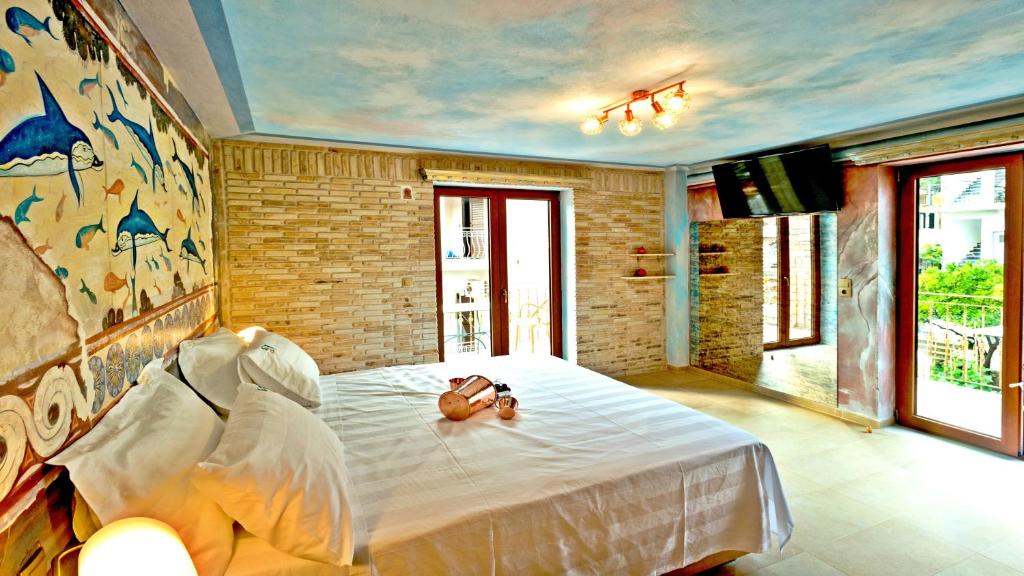 Leda Suites