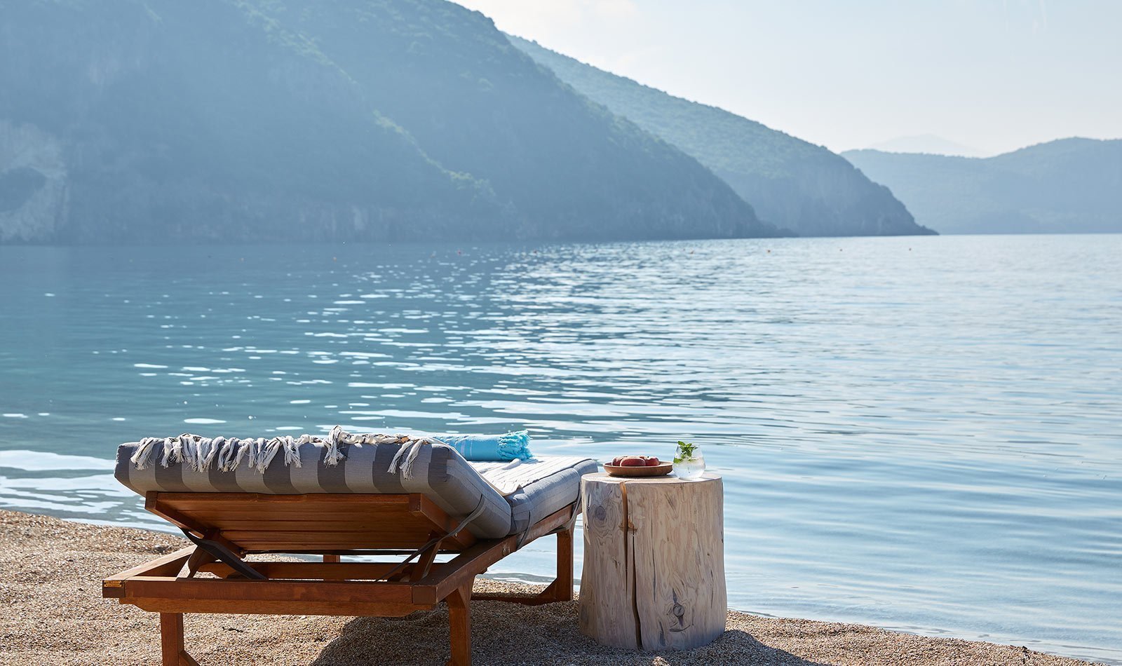 Lichnos Beach Hotel & Suites