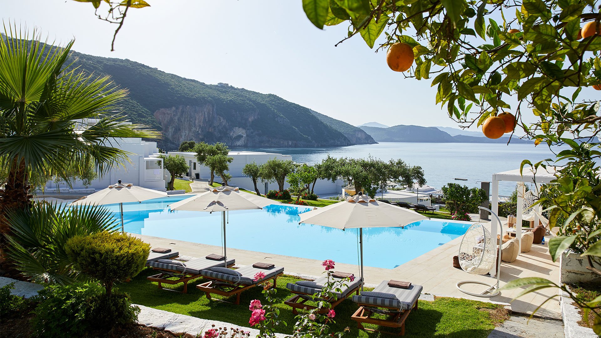 Lichnos Beach Hotel & Suites