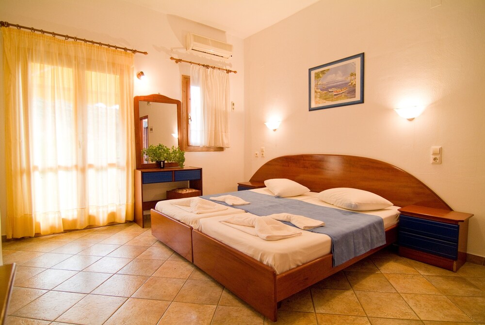 Villa Angelika Apartments & Studios
