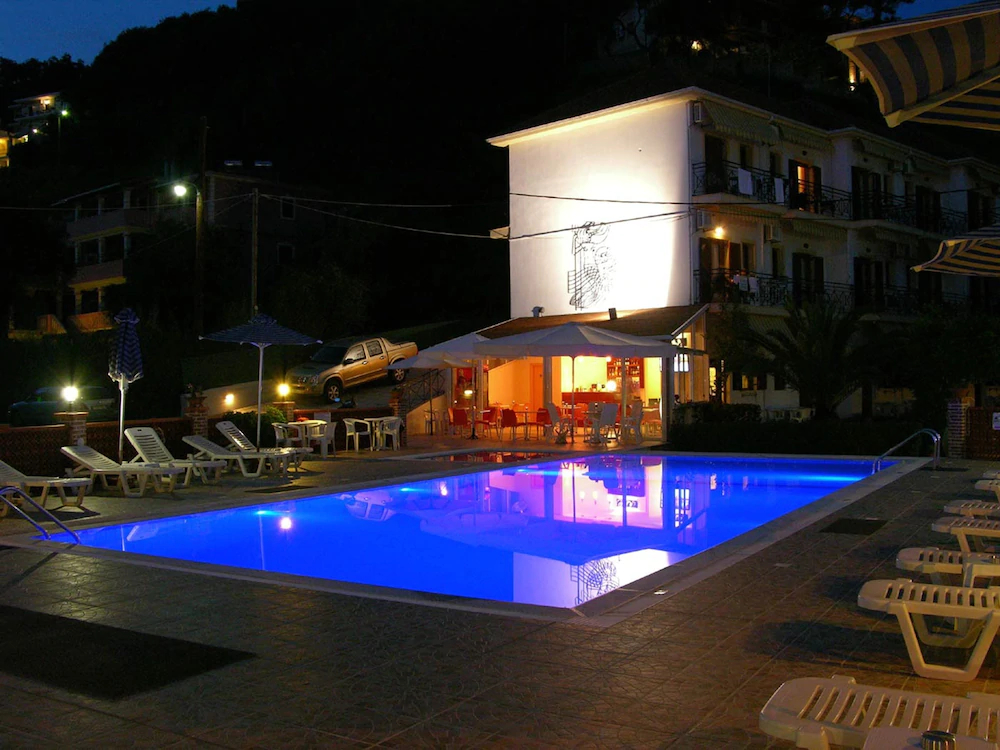 Villa Angelika Apartments & Studios