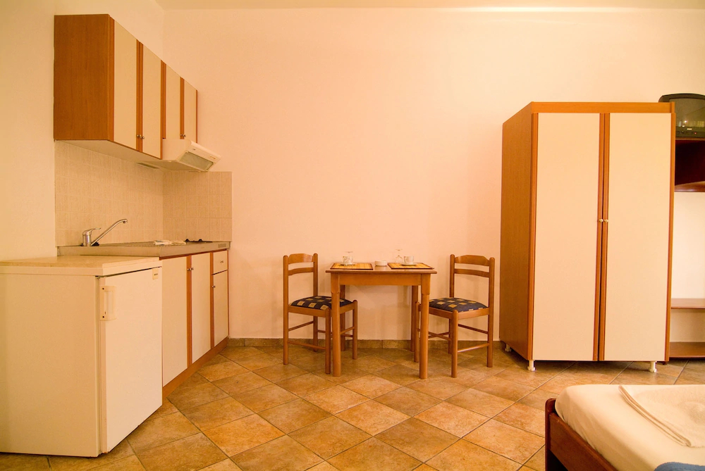 Villa Angelika Apartments & Studios