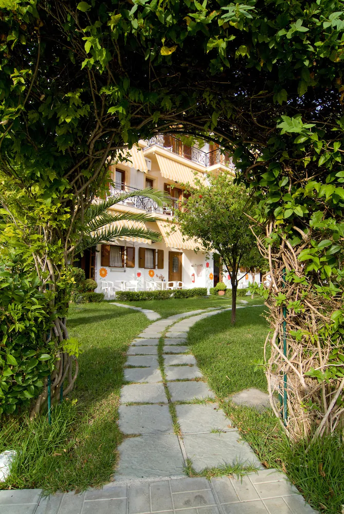 Villa Angelika Apartments & Studios