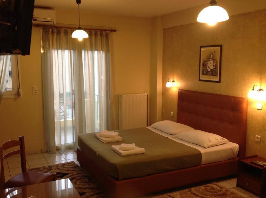 Tsironis Rooms