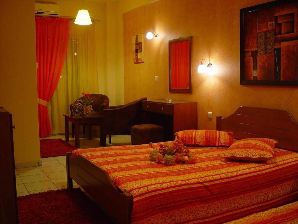 Tsironis Rooms